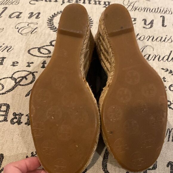 TORY BURCH Denim Wedge Sandals Size 9 - Picture 8 of 8